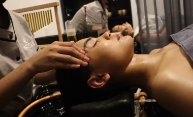 GỘI ĐẦU CHUYÊN SÂU + MASSAGE CHĂM SÓC DA MẶT