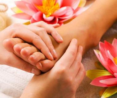 Lợi Ích Sức Khỏe Của Việc Massage Chân Là Gì