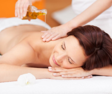 Massage Dưỡng Sinh Là Gì? Những Lợi Ích Tuyệt Vời Bạn Chưa Biết
